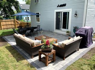 73 Overlook Rd, Marblehead, MA 01945