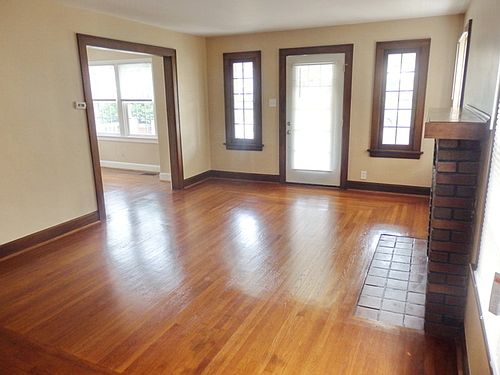 5th image of 3711 Lonsdale St