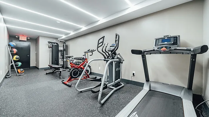 Rented by Nooklyn NYC LLC | media 19