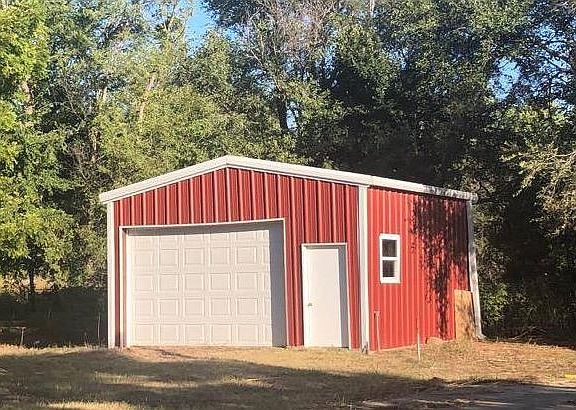 Garage - detached
