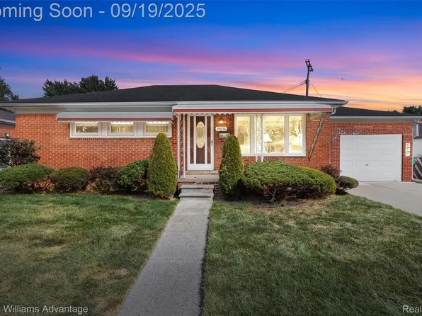 24656 Dwight Ave, Eastpointe, MI 48021