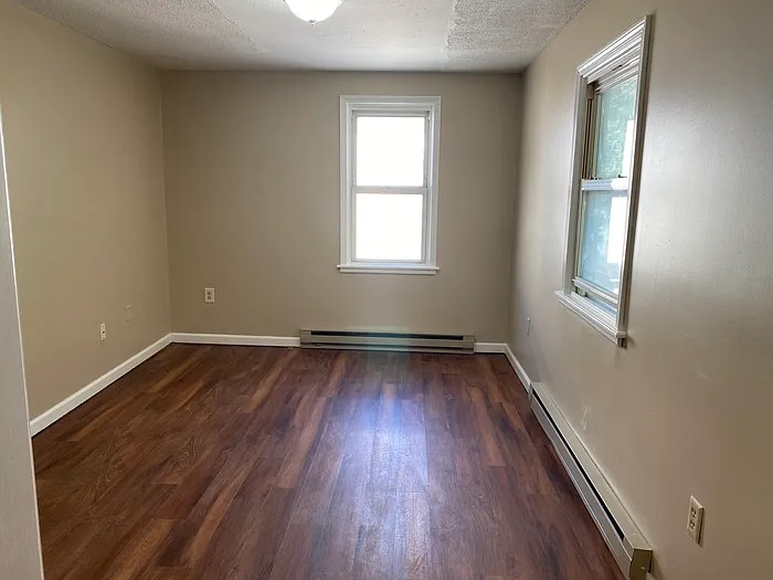1 bed, 1.0 bath, 700 sqft, $850 — Photo 3