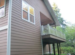 4479 Crestmont Pl, Clinton, WA 98236