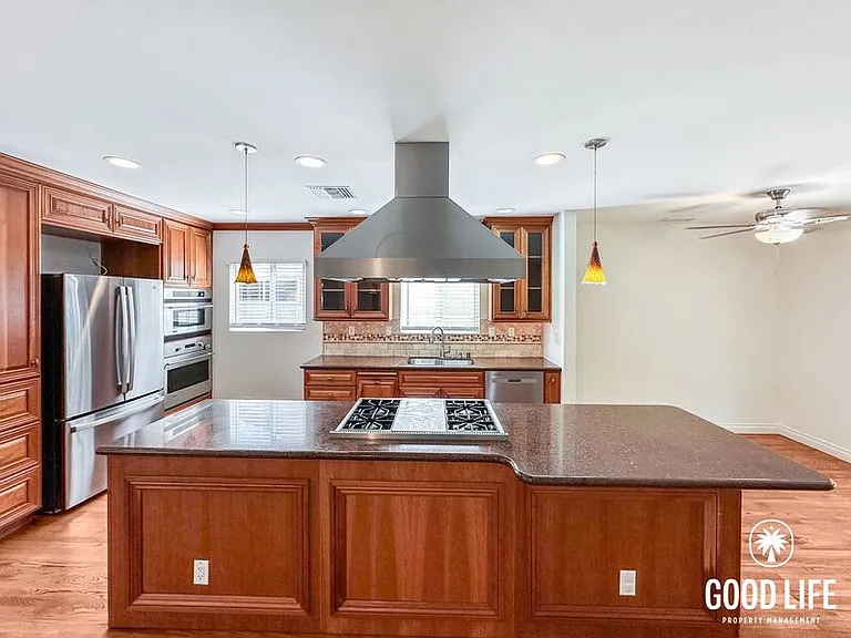 1776 W Chateau Ave — Photo 3