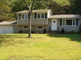 34 Arbor Rd, Monroe, CT 06468