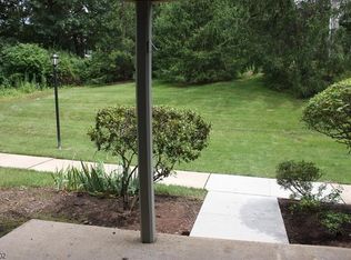 21 Cedar Ct, Bedminster, NJ 07921