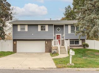 430 Reid Ave, Troy, IL