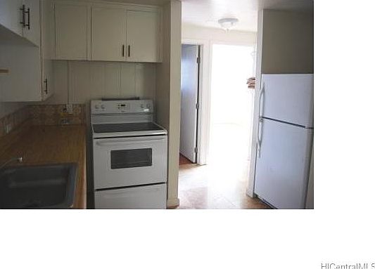 2nd image of 2915 Winam Ave #1