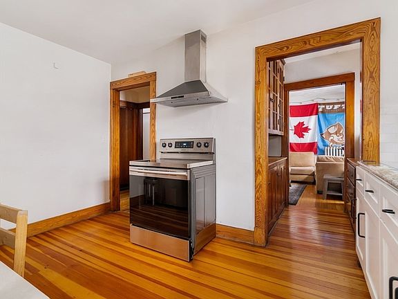 5th image of 12-14 Upland Rd