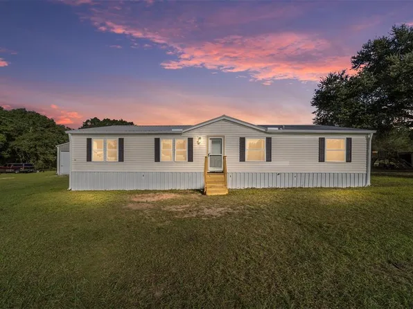17282 SE 55th Pl, Ocklawaha, FL 32179