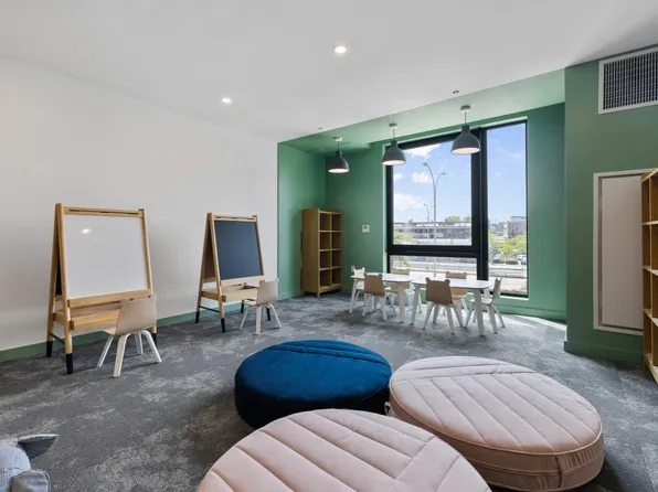 72-01 Queens Boulevard image 30 of 42