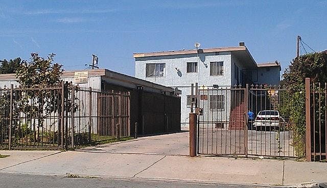 1st image of 1125 W 106th St APT 4