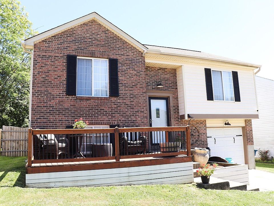 1st image of 4065 Woodchase Dr