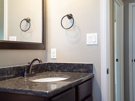 5th image of 1103 Murray Dr #2M07X3