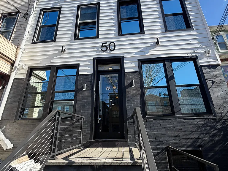 50 Grace St #4 — Photo 15