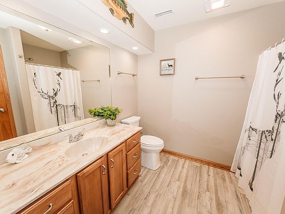 5th image of 480 E Veterans Way Unit 6
