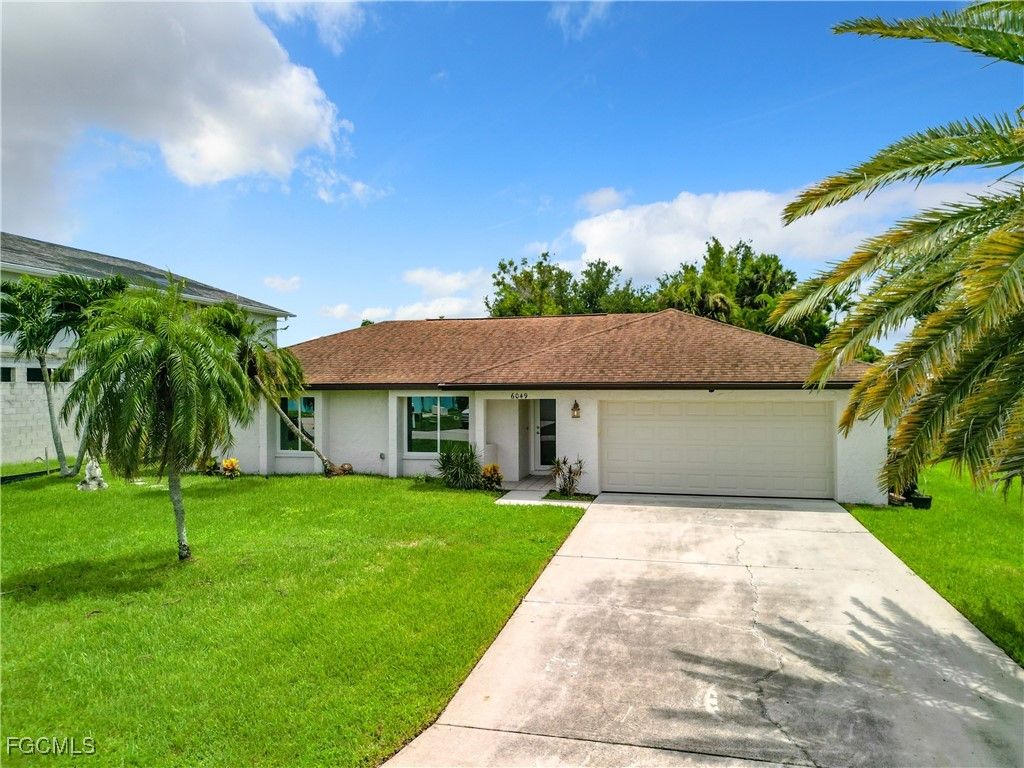 6049 Perthshire Ln, Fort Myers FL - Owner Finance Home