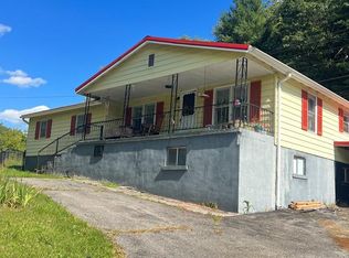 240 Birmingham Rd, Cedar Bluff, VA 24609
