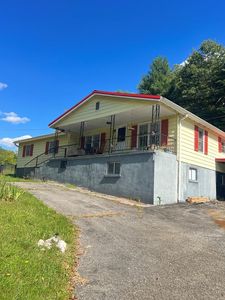 240 Birmingham Rd, Cedar Bluff, VA, 24609