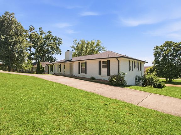 3rd image of 7401 Harrow Dr