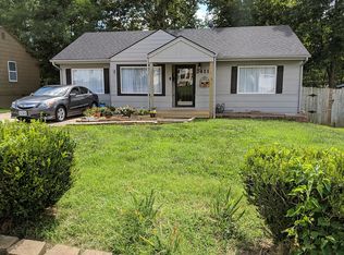 2411 NE 57th Ter, Gladstone, MO 64118