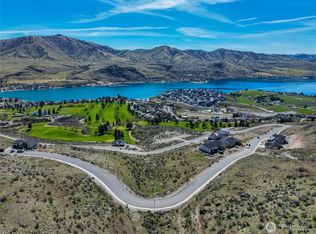 905 & 909 Long Drive, Chelan, WA