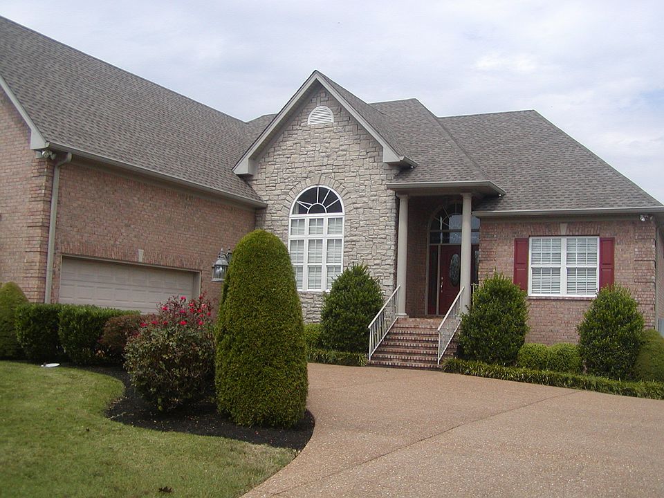 1st image of 166 Woodlake Dr