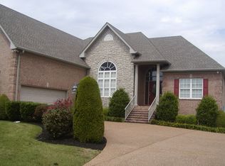 166 Woodlake Dr, Gallatin, TN 37066