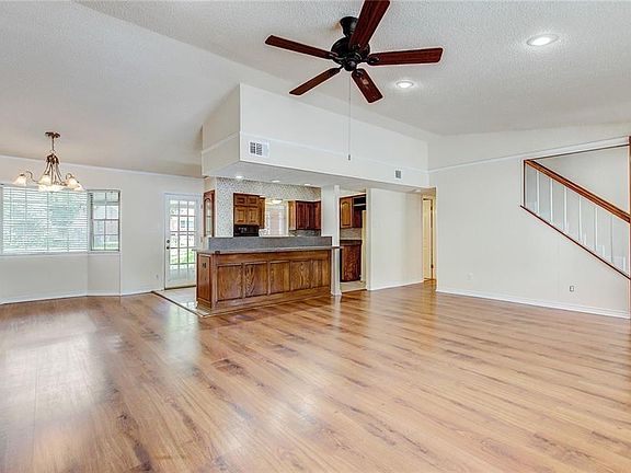 3rd image of 3113 Conejos Dr