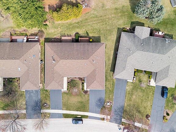 3rd image of 6884 Redansa Dr #2B