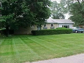 3915 W 80th St photo 1