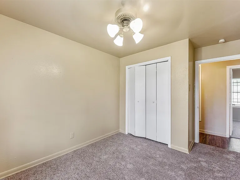 5503 S Acres Dr — Photo 17