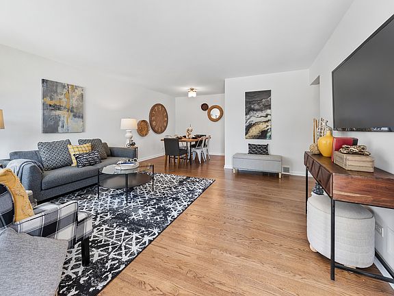 5th image of 9331 Oriole Ave