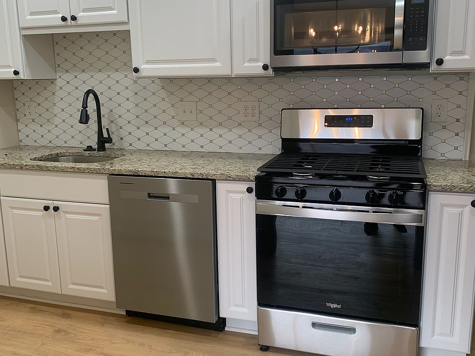 1st image of 2637 Shiras Ave #2637