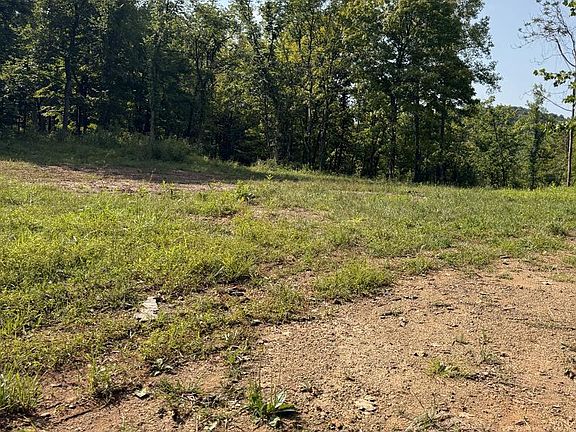 5th image of Sir Johns Run Rd