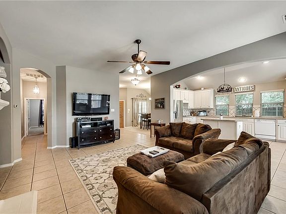 3rd image of 4110 Orchid Ln
