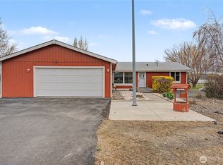 2392 Cherry Blossom Drive, Ephrata, WA 98823