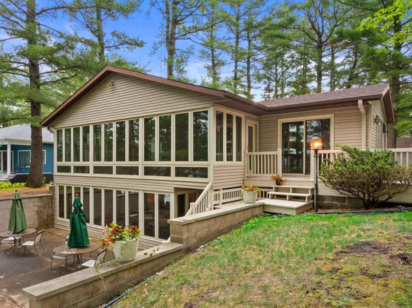 3903 N 7th Dr, Hancock, WI 54943