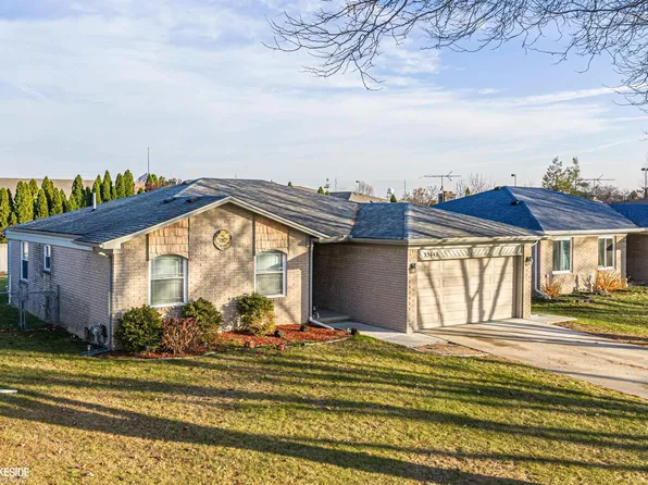 35646 Maureen Dr, Sterling Heights, MI 48310
