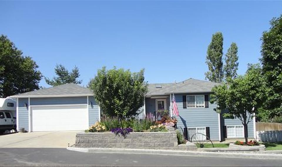 1st image of 2422 Shelley Ln
