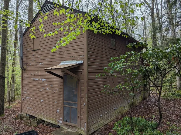 358 Back Rd, Confluence, PA 15424