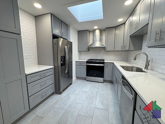 5th image of 1100-1102 Spear St #1100