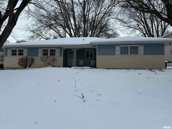 3806 Lorton Ave, Davenport, IA 52807