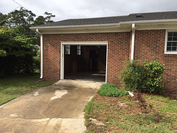 Large single car garage