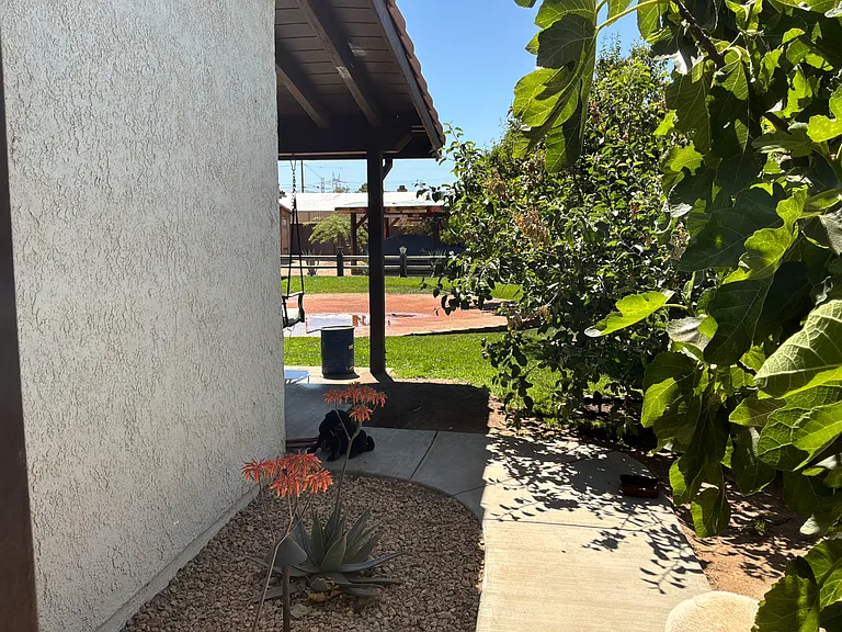 7518 Redwood Ave — Photo 8