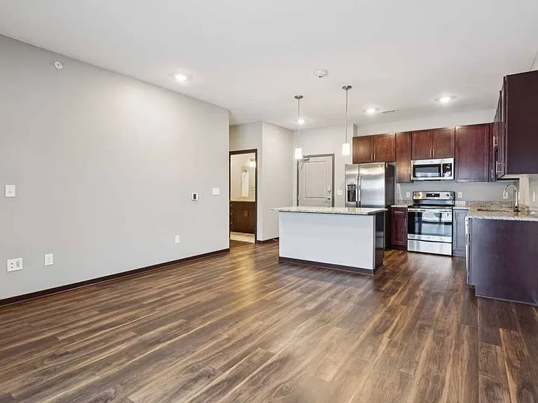 360 at Jordan West — Photo 101