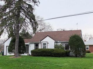 309 Heatherwood St SW, North Canton, OH