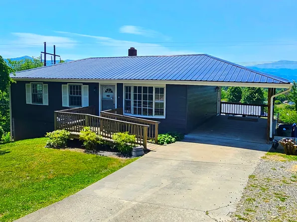 19 Hy Vu Dr, Canton, NC 28716