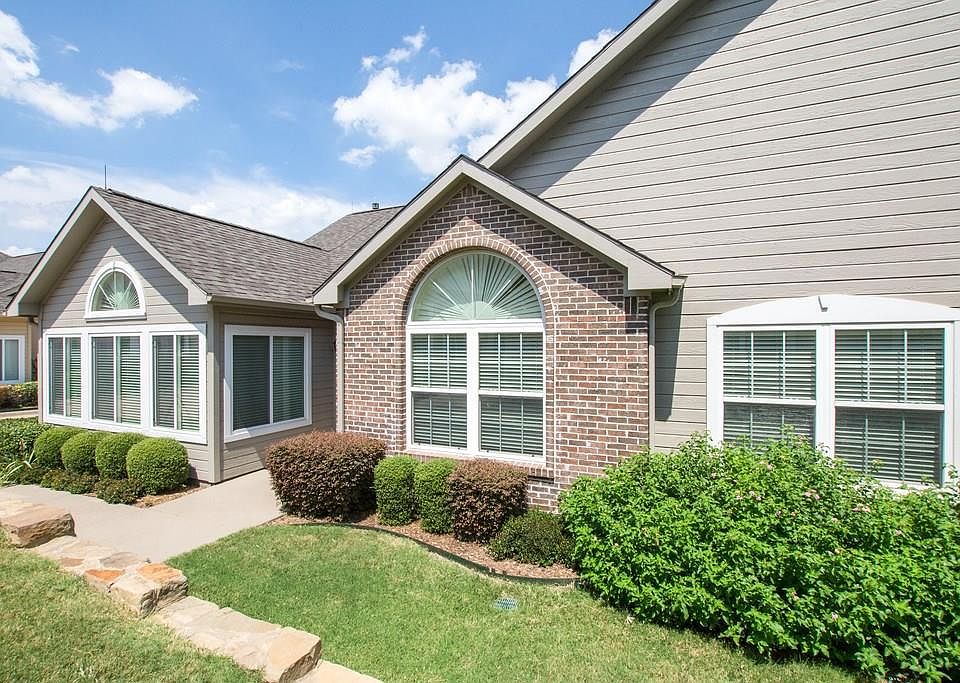 1st image of 2601 Marsh Ln Unit 42