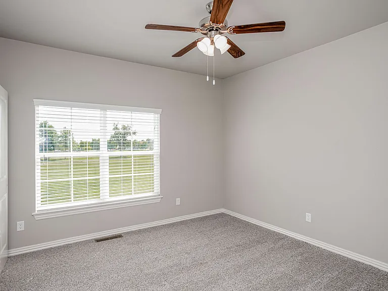 Towne Park Apartments — Photo 29